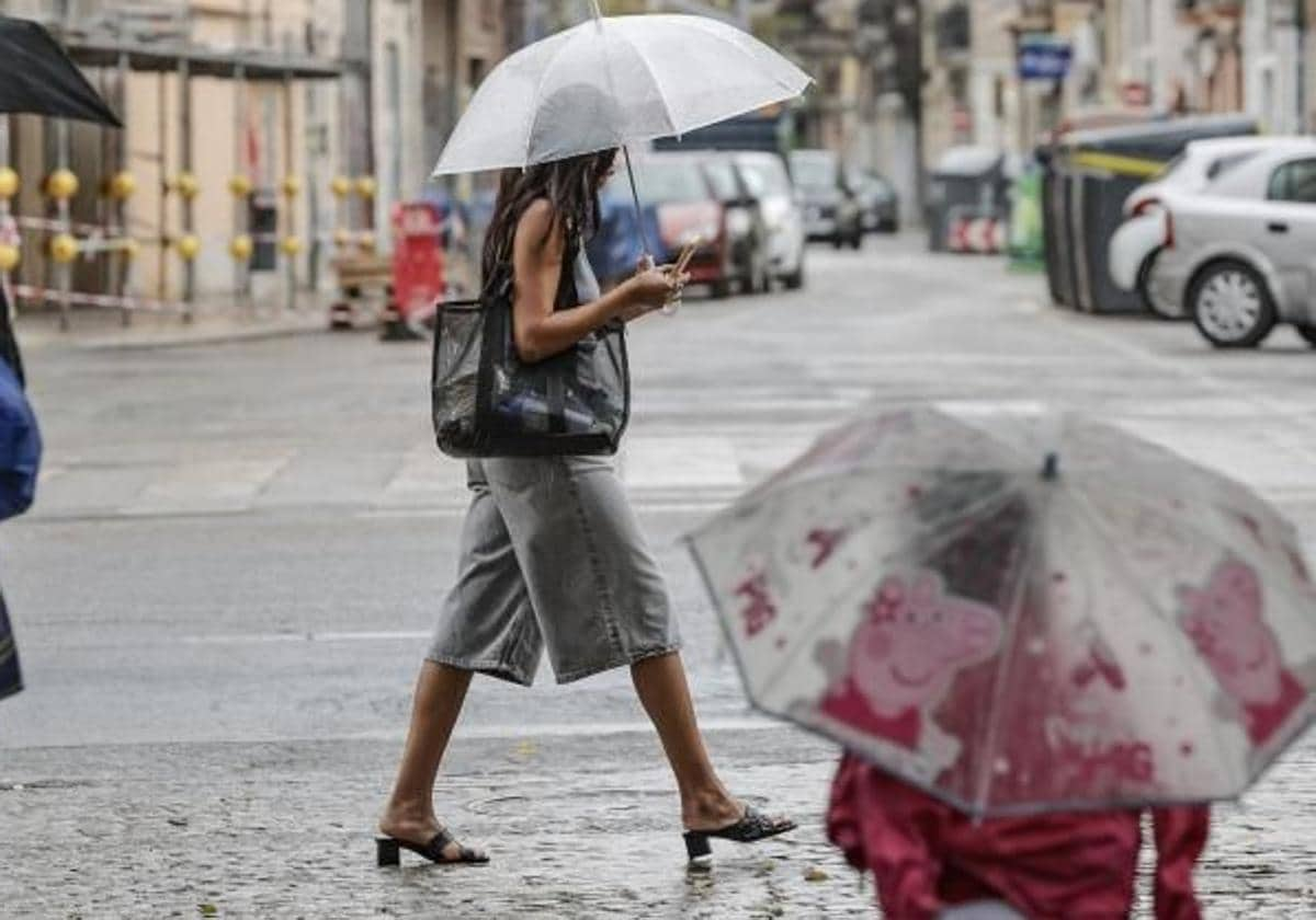 Un día de lluvia en Valencia, en una imagen de archivo