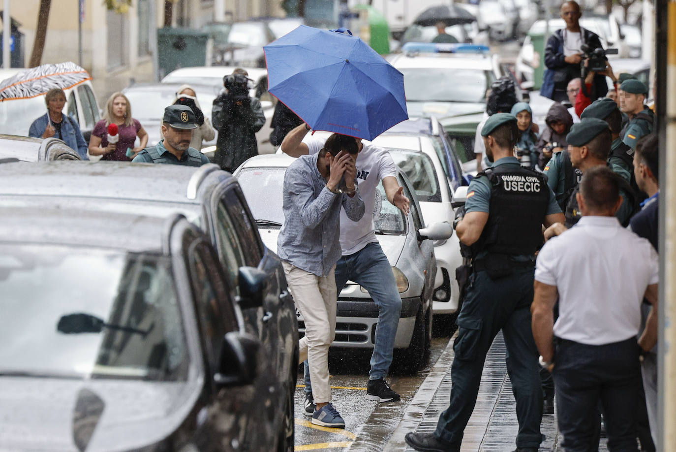 Fotos de Rafa Mir rumbo al juzgado y antes de declarar