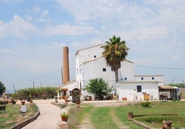 Trilladora del Tocaio, un punto de interés en la maravillosa ruta por la Albufera.