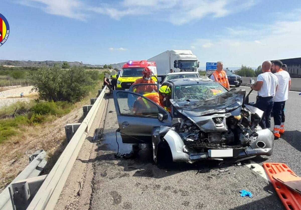 Accidente provocado en Llanera de Ranes por acceder en sentido contrario.