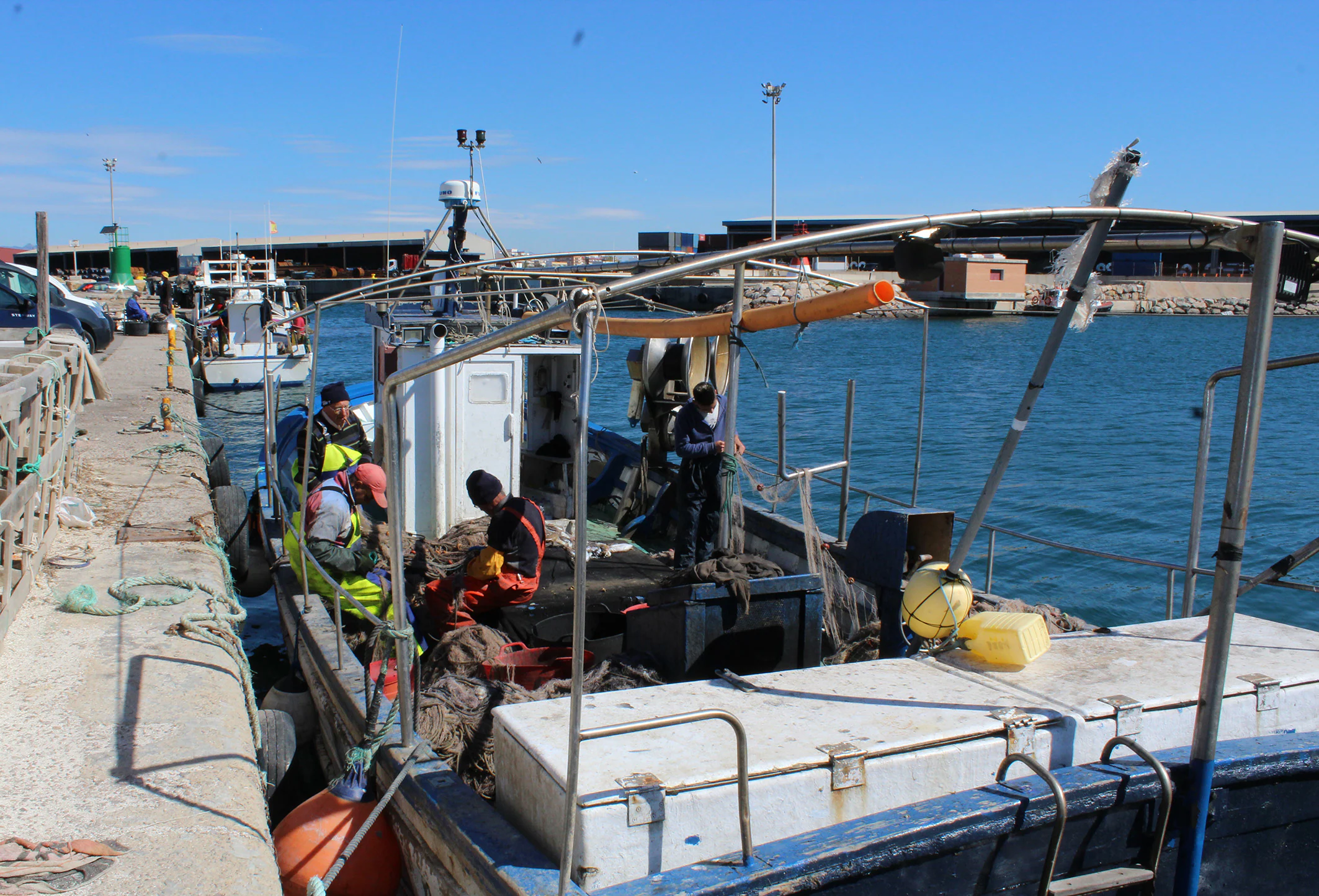 Sagunto concede la Medalla de Oro de la ciudad a la Cofradía de Pescadores Virgen del Carmen 