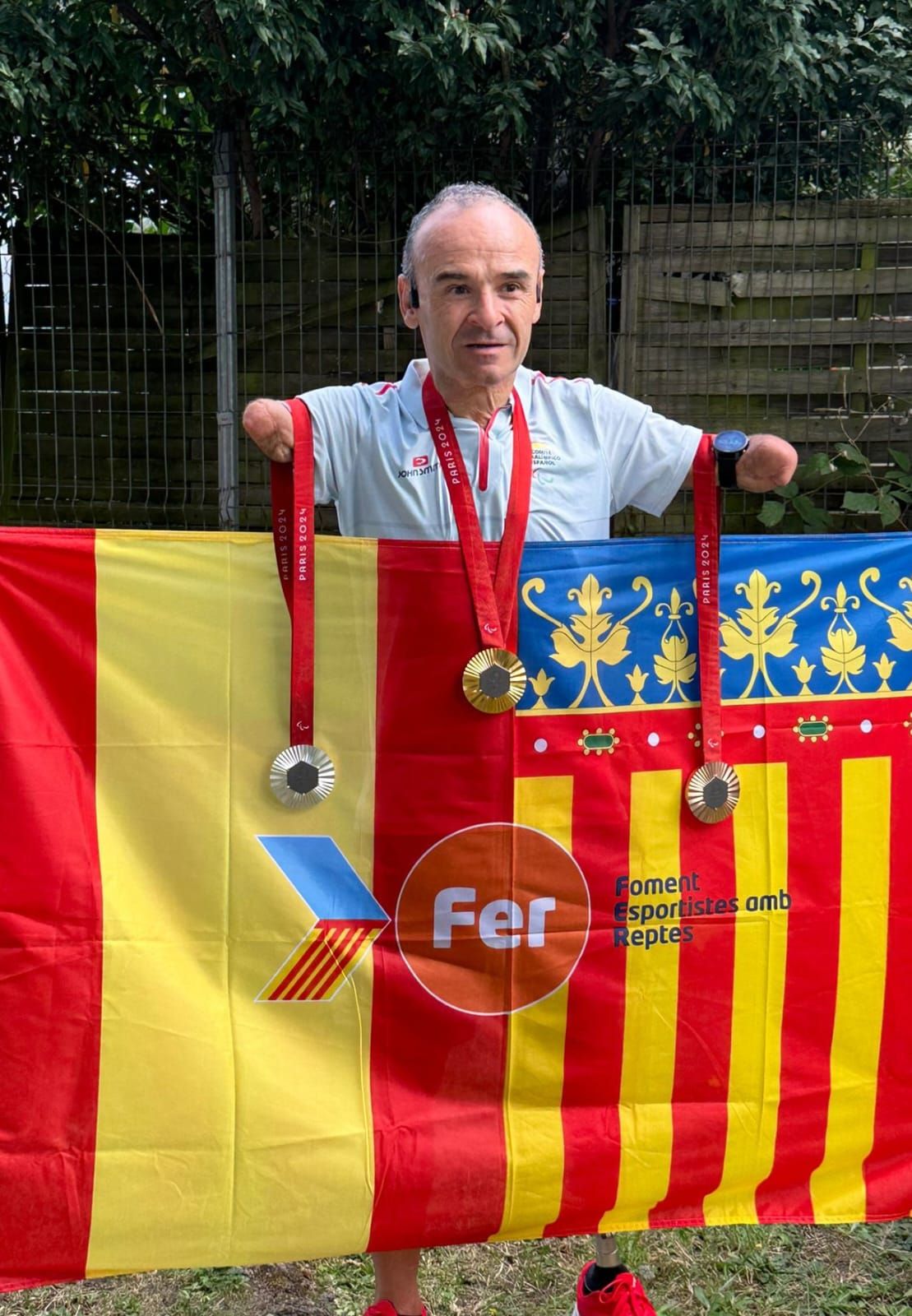 Ricado Ten, con las medallas.