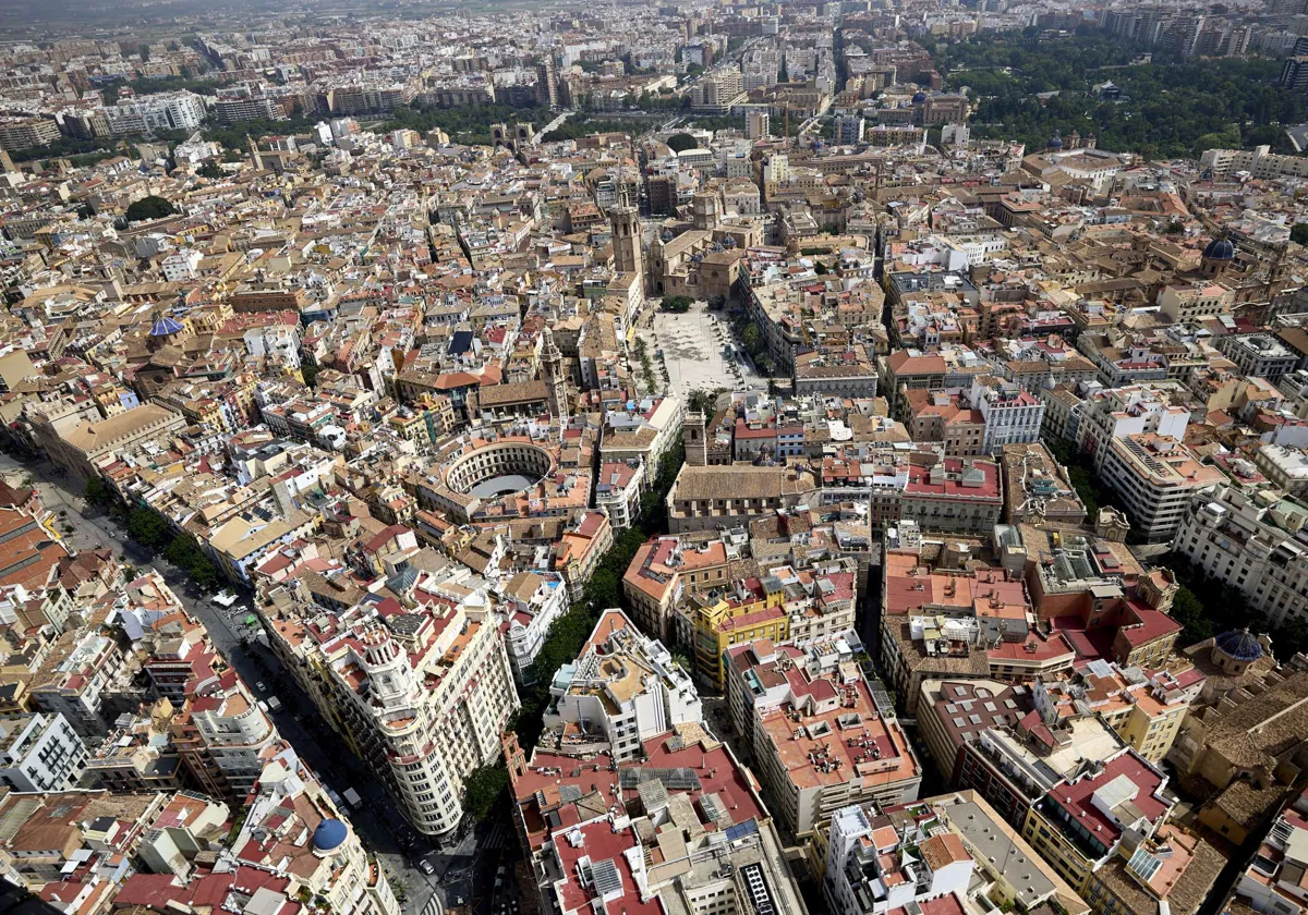 El amianto, presente en más de 16.000 edificios construidos hace 30 años en Valencia 