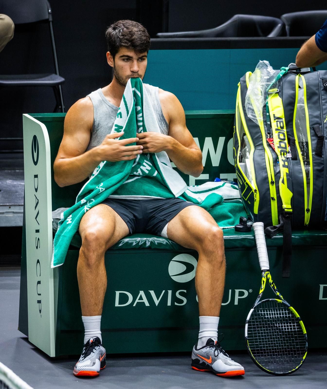 Carlos Alcaraz ya entrena en Valencia para la Copa Davis