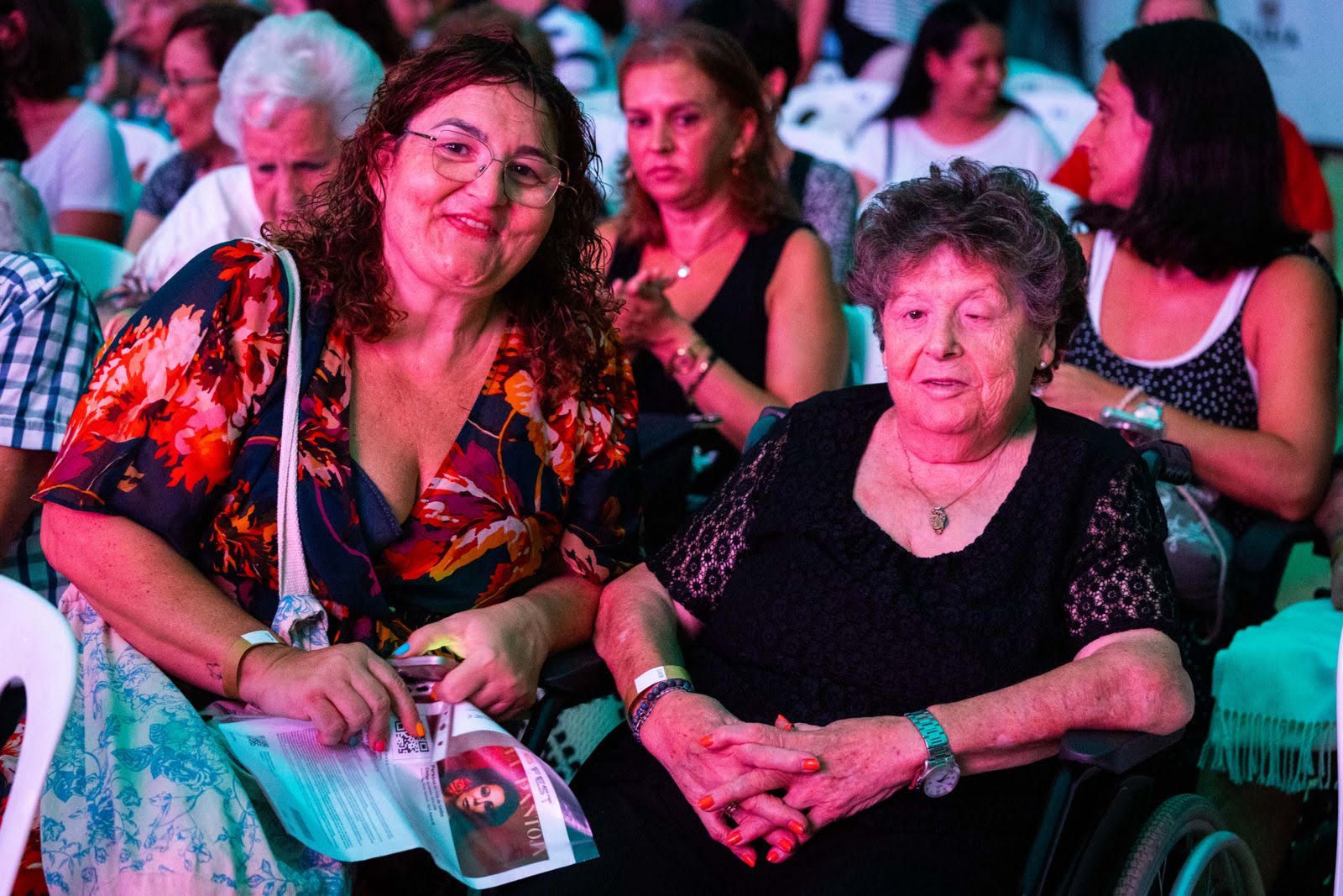 Isabel Pantoja causa furor en Valencia