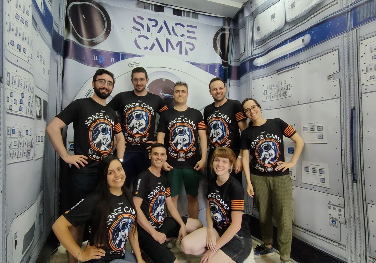 Equipo de Space Camp Valencia, iniciativa de Escuela de Ciencia.