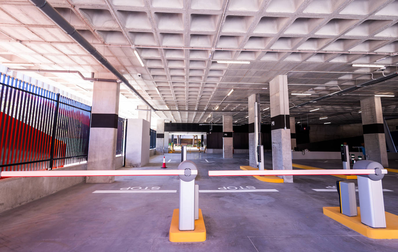 Fotos: así es el nuevo aparcamiento Roig Arena en Valencia, con 8 plantas y más de 1.000 plazas