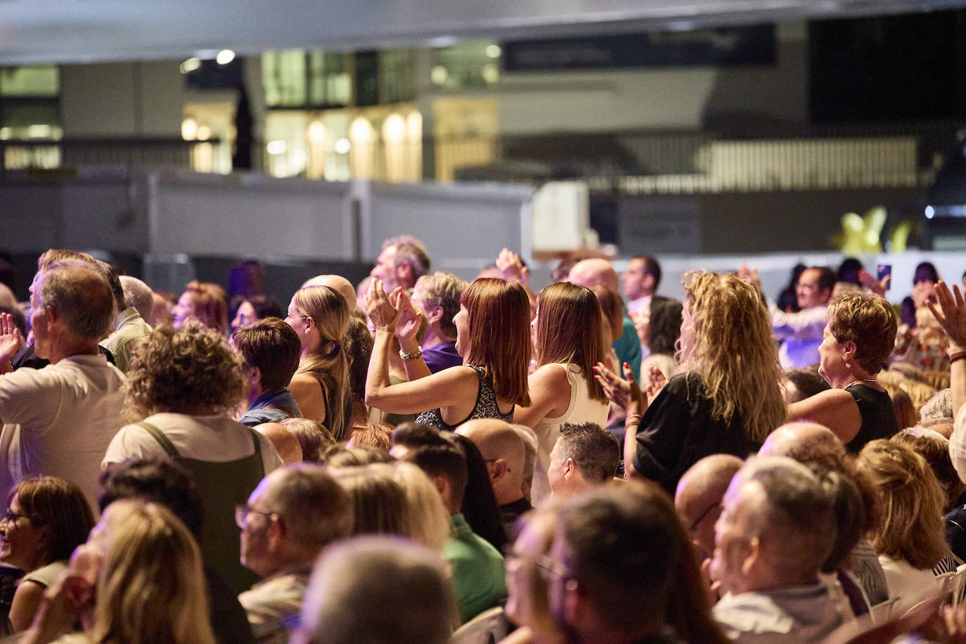 Raphael enamora a Valencia en otra &#039;gran noche&#039;