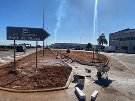 Obras en el acceso al polígono.