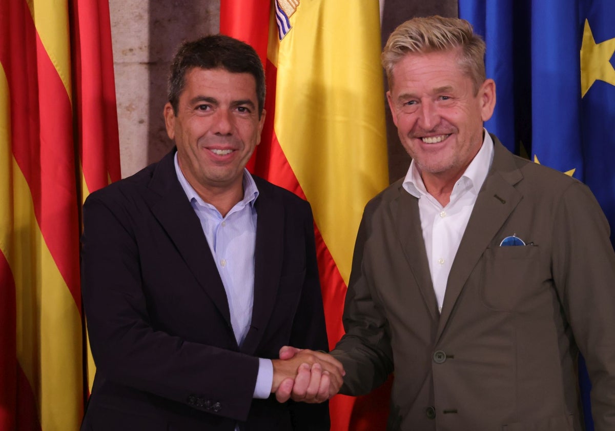 Carlos Mazón, junto a Wayne Griffiths, CEO de Seat y Cupra.