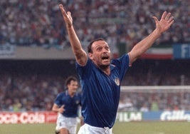 'Toto' Schillaci, tras marcar su primer gol en el Mundial de 1990.