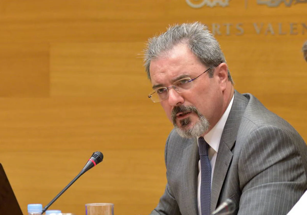 El diputado de Vox condenado por malos tratos a su mujer, finalista en un concurso de relatos de igualdad del Ayuntamiento de Valencia 