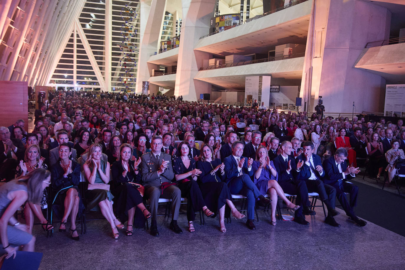 El público abarrota el Museo de las Ciencias Príncipe Felipe durante la gala.