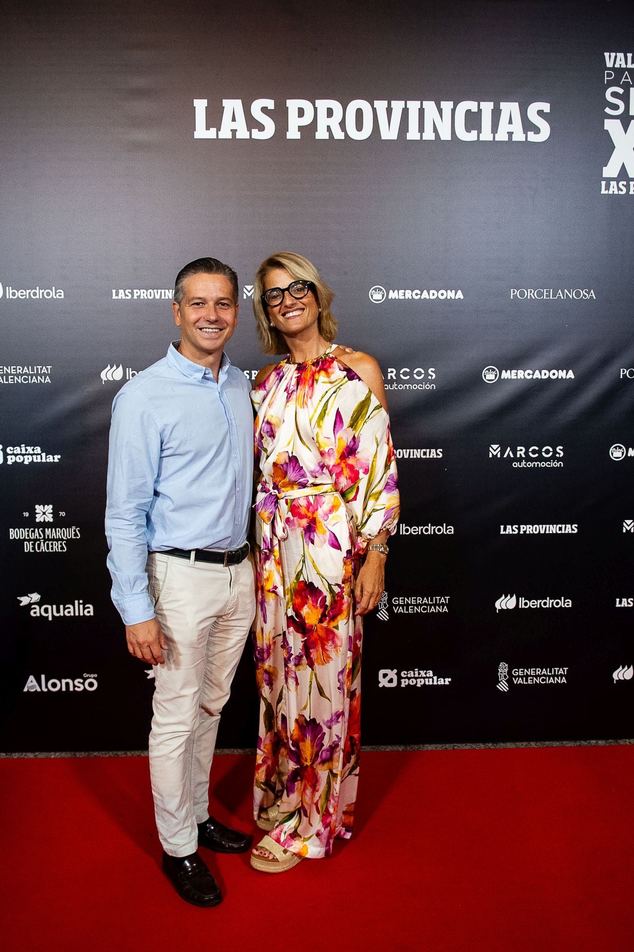 Carlos Barona, edil del PP de Dénia, con su hermana, la abogada Begoña Barona.