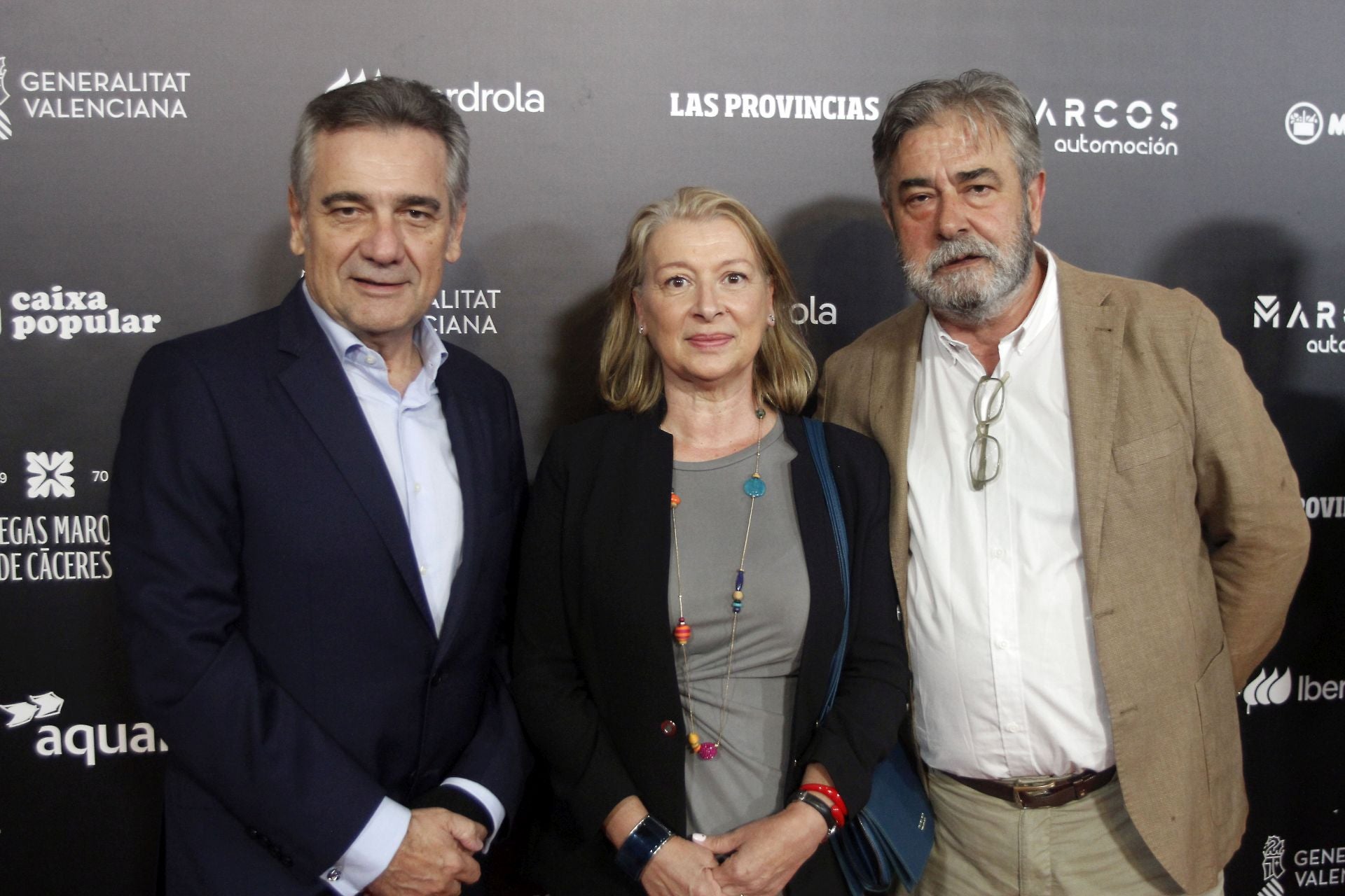 Alicia Palazón, de la Fundación Santo Cáliz y a la derecha Artur Ahuir, de la Academia Valenciana de la Llengua.