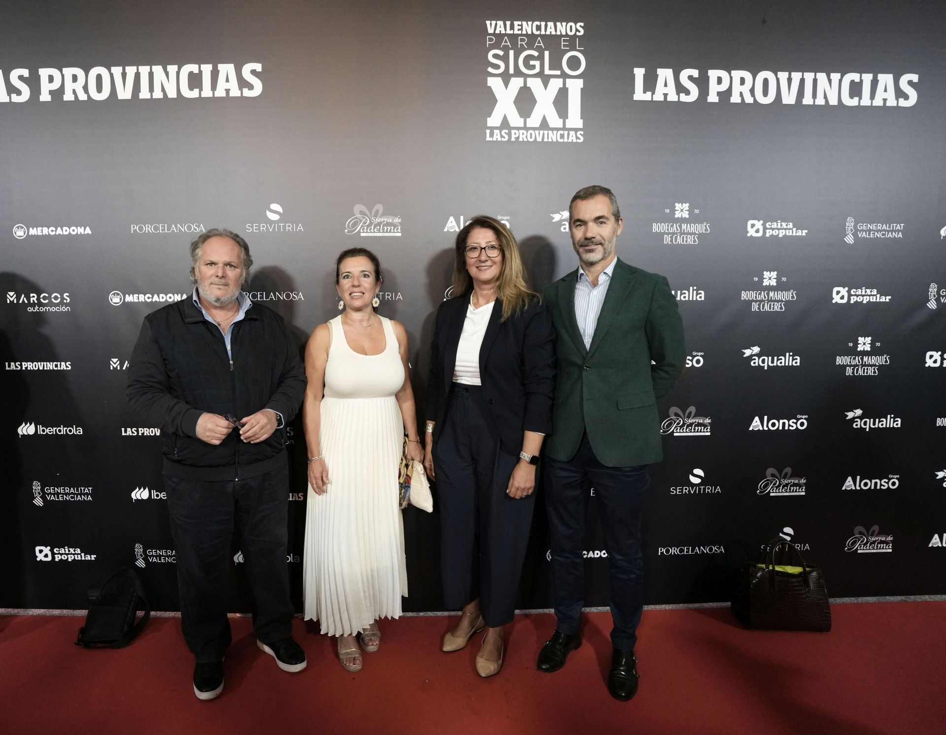 Francisco Izquierdo y Manuela Pedraza, acompañados de Almudena Morales y Javier Gutiérrez, de Casino Cirsa Valencia