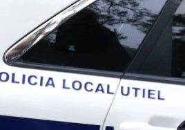 Imagen de archivo de un coche patrulla de la Policía Local de Utiel.