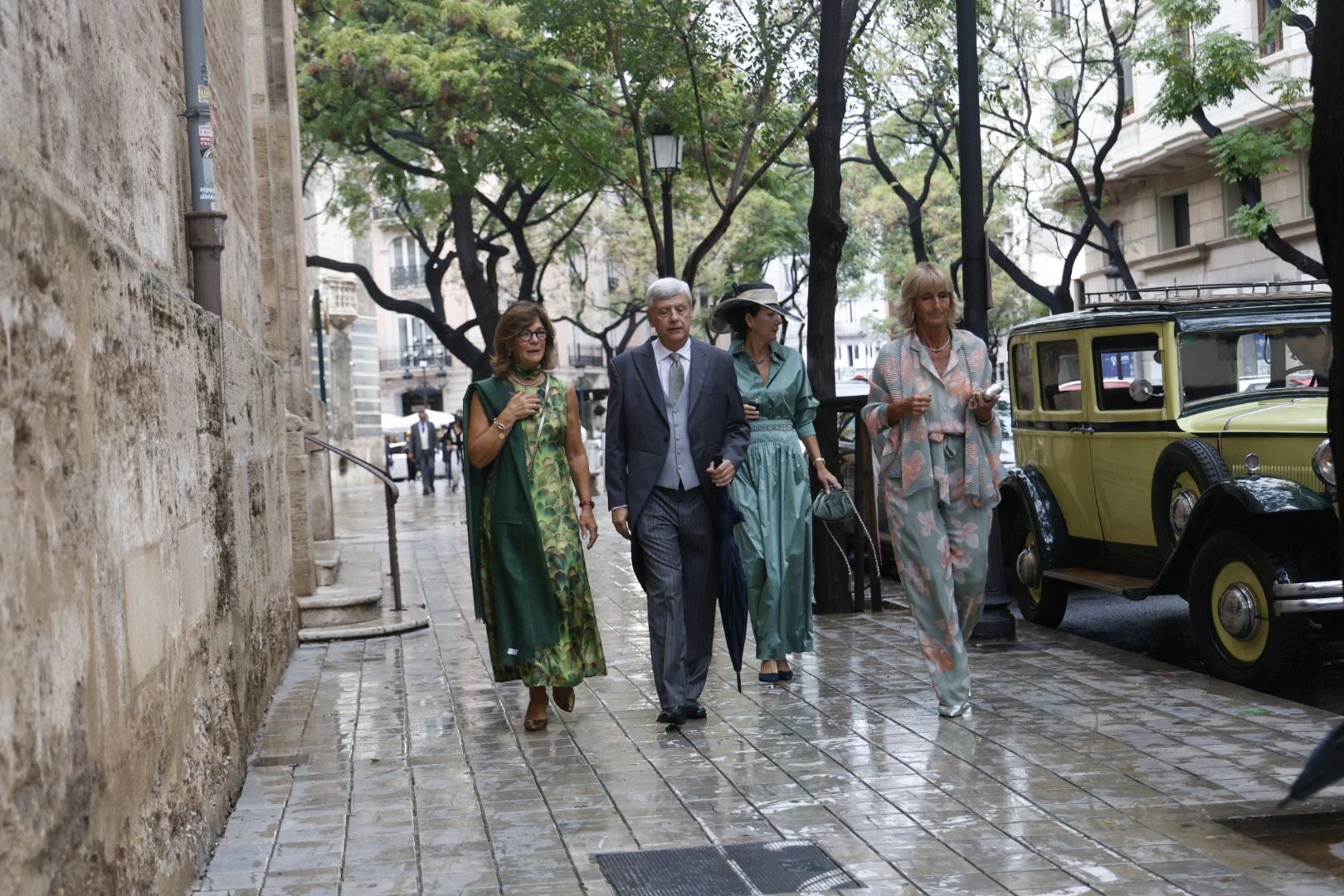 Todas las fotos de la boda de Isa Camps y Giovanni Bonavera