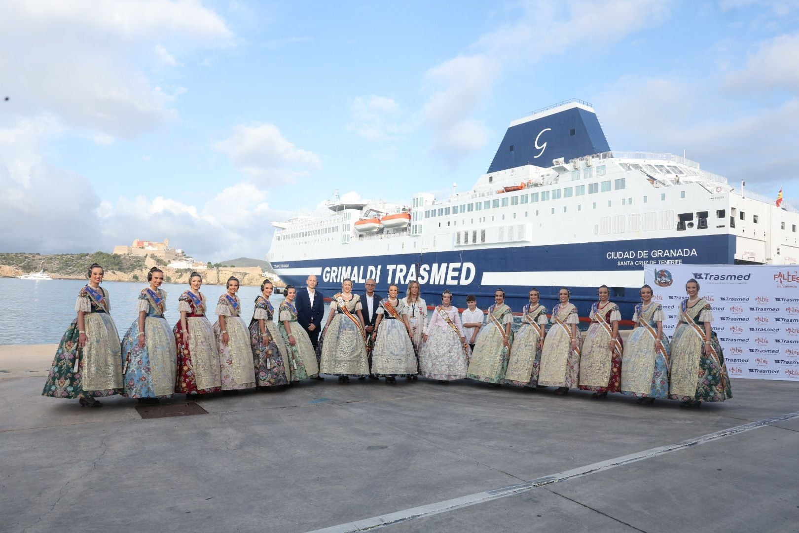 Las candidatas a Fallera Mayor de Valencia visitan Ibiza