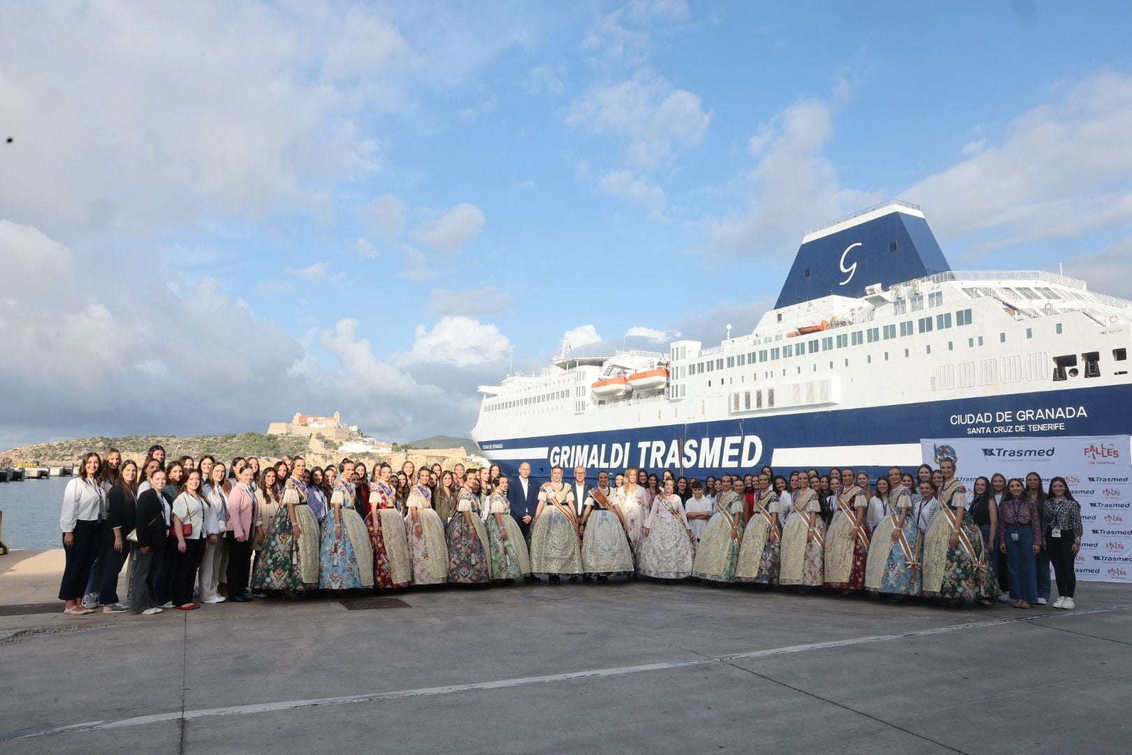 Las candidatas a Fallera Mayor de Valencia visitan Ibiza