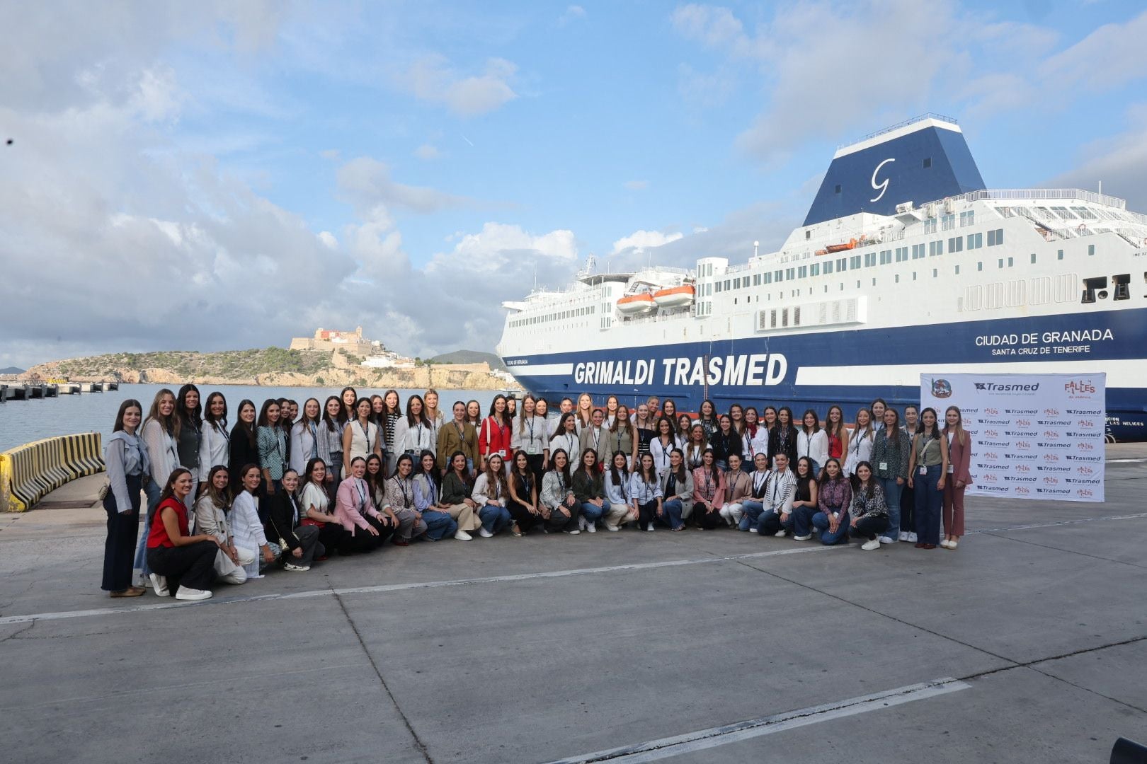 Las candidatas a Fallera Mayor de Valencia visitan Ibiza