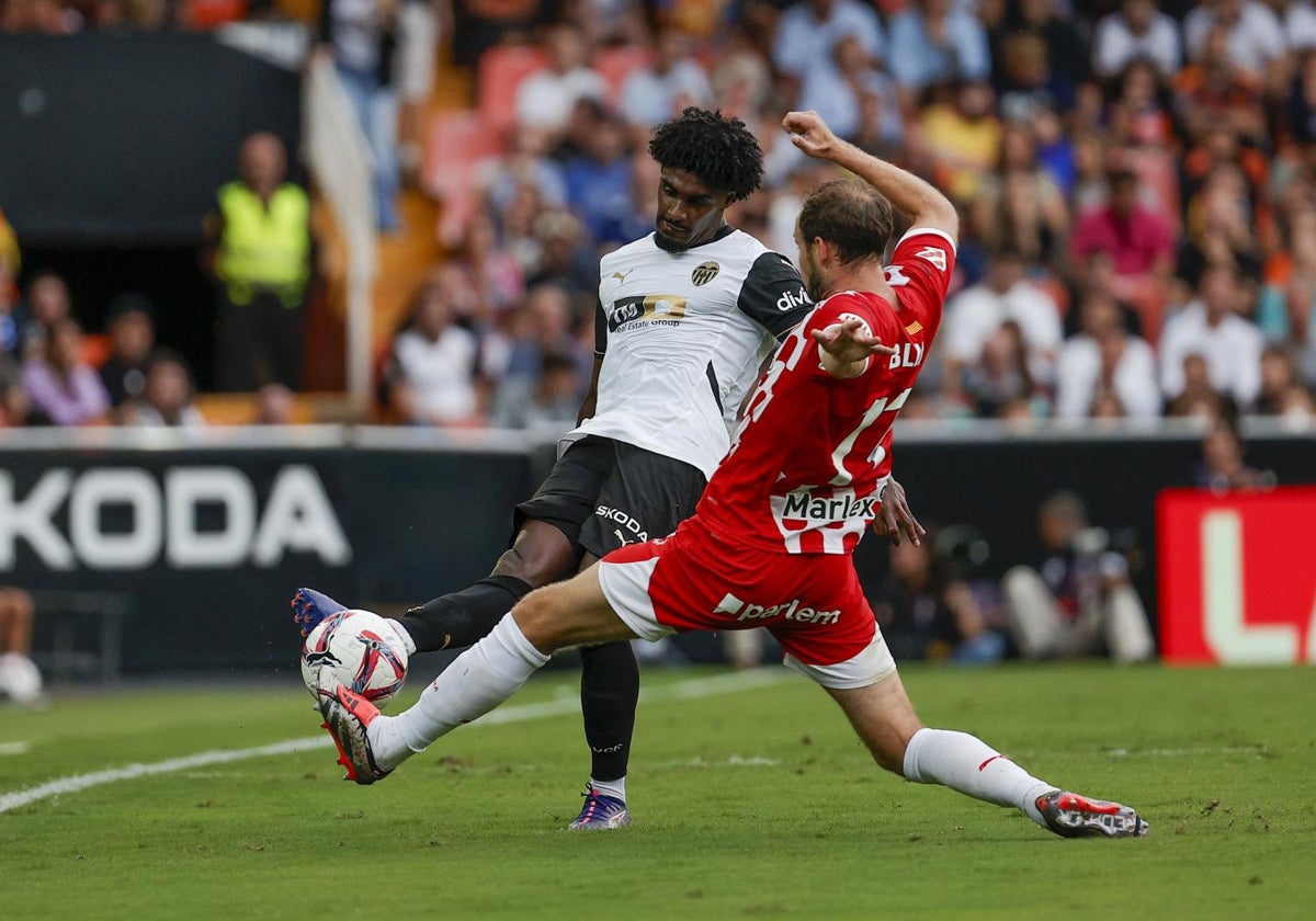 Thierry, durante el partido de este sábado.