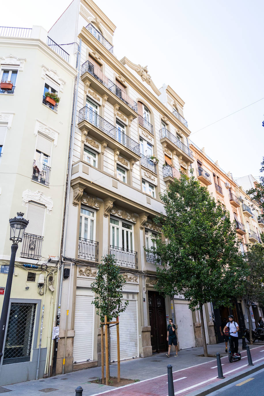 Valencia da luz verde a 25 nuevos hoteles frente a la avalancha de apartamentos