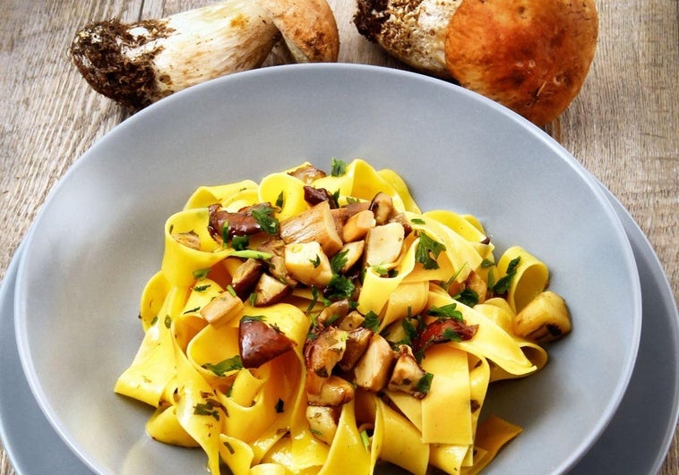 Un plato de pasta en una imagen de archivo.