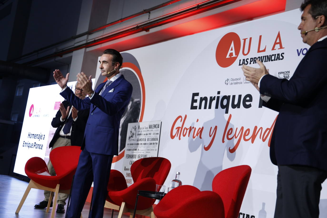 Todas las imágenes del homenaje a Enrique Ponce en Aula LAS PROVINCIAS