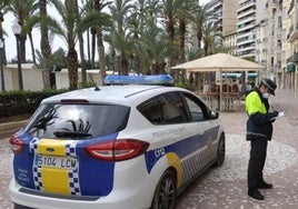 La Policía Local de Alicante detiene a un ladrón de bares gracias a un camarero