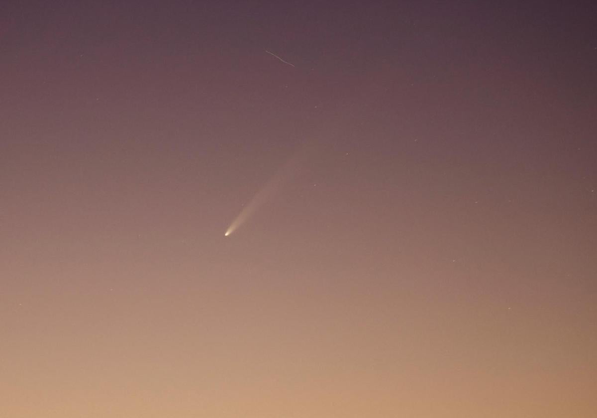 El cometa, a su paso por Canarias.