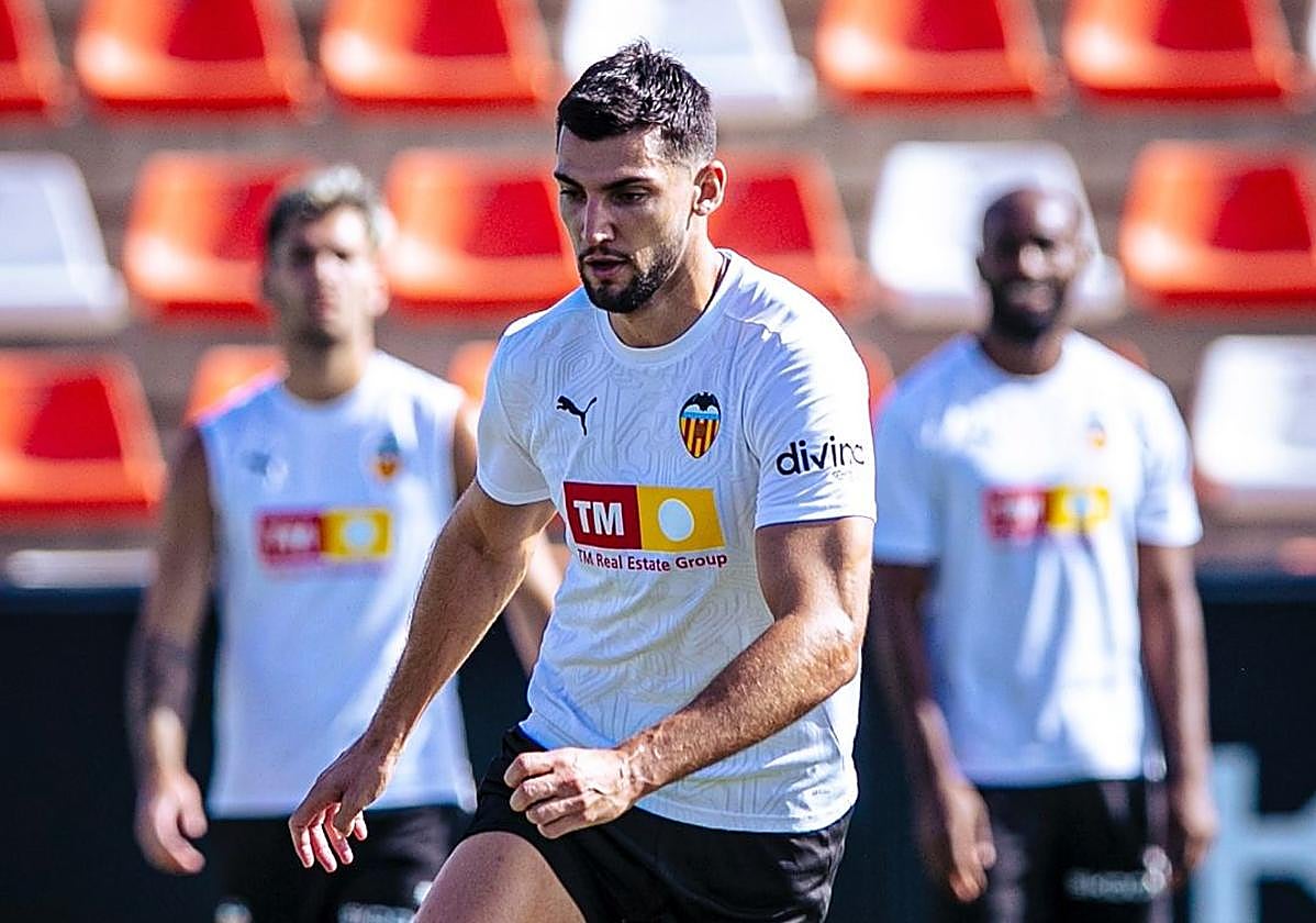 Rafa Mir, en un entrenamiento.