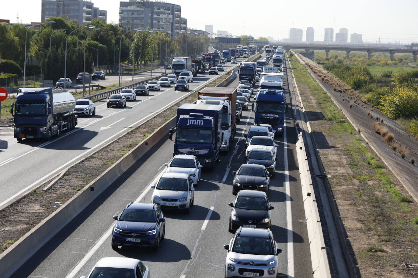 Fotos del atasco en las carreteras de Valencia