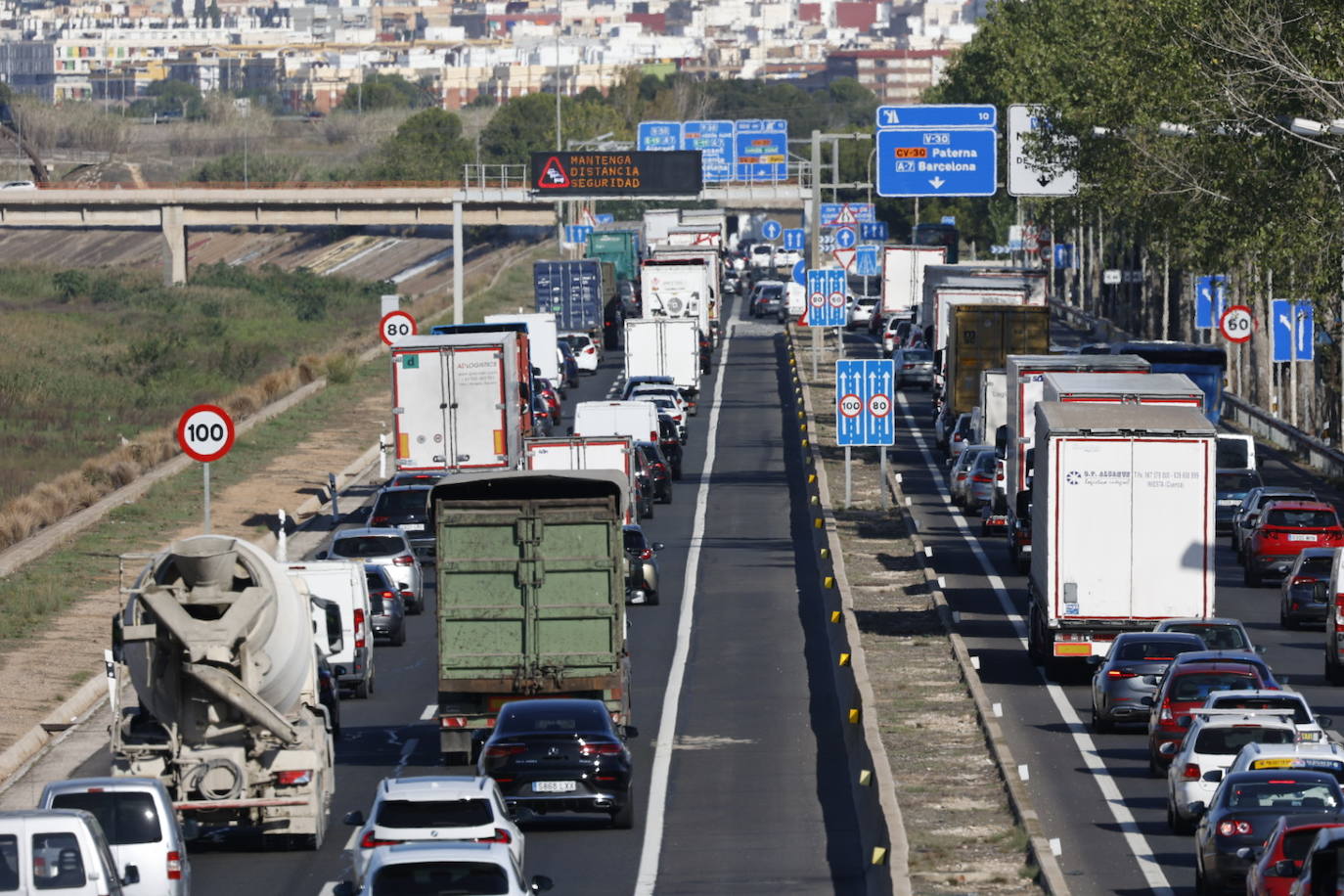 Fotos del atasco en las carreteras de Valencia