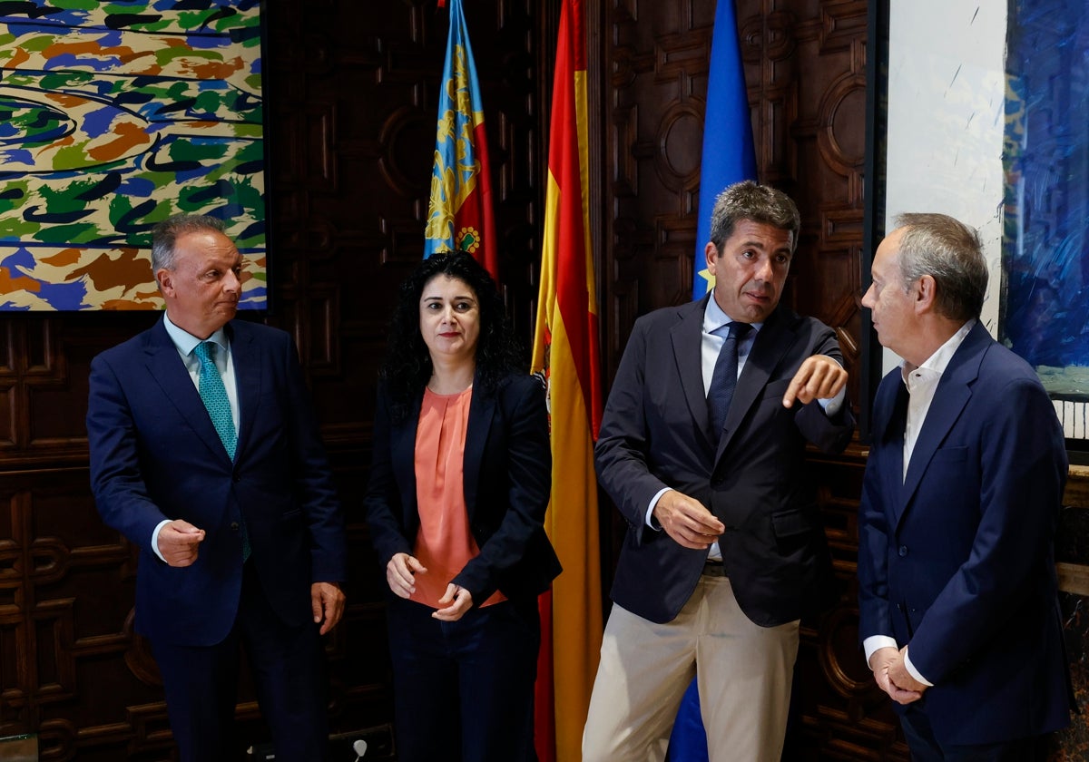 Mazón, con el presidente de la CEV y los secretarios generales de UGT y CCOO, el pasado lunes.