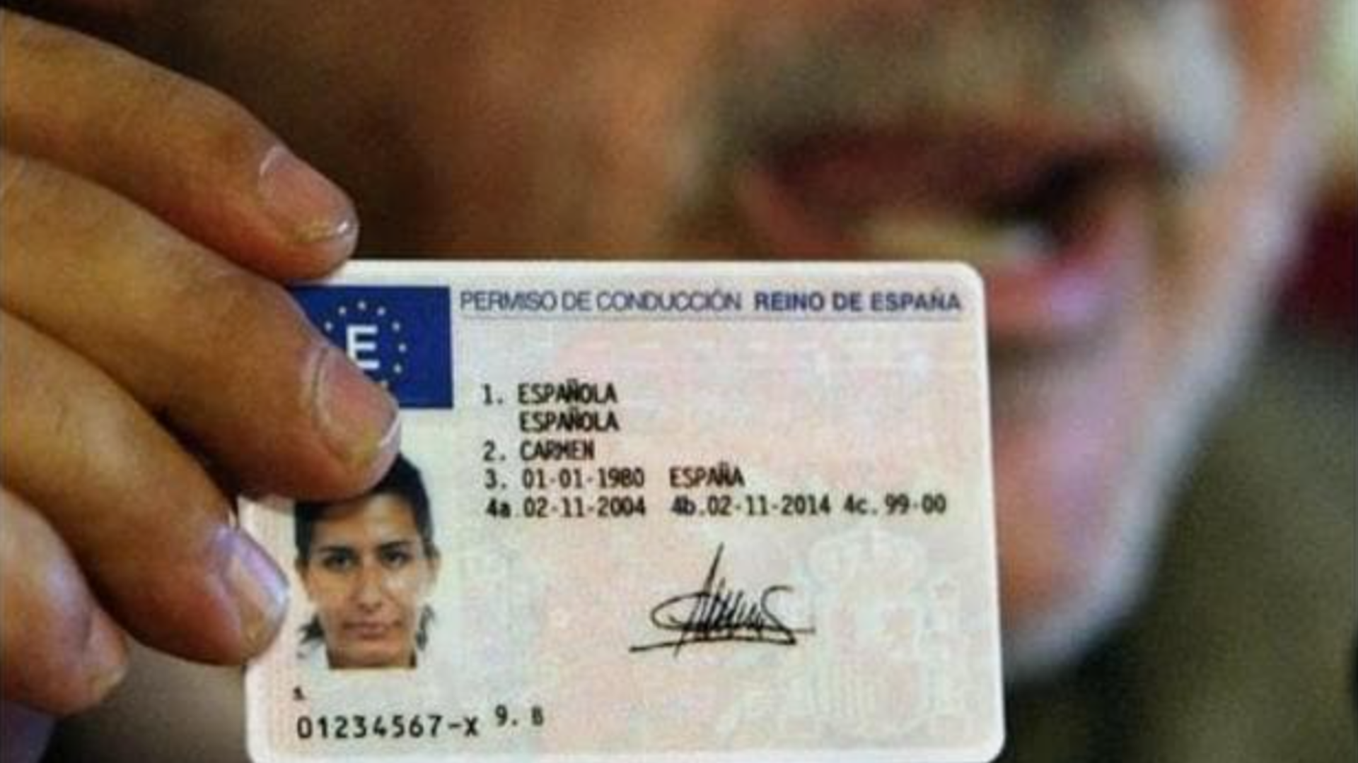 Dgt: ¡No Pagues Por Renovar Tu Carnet!  (Requisito Confirmado) - sqr3gx1