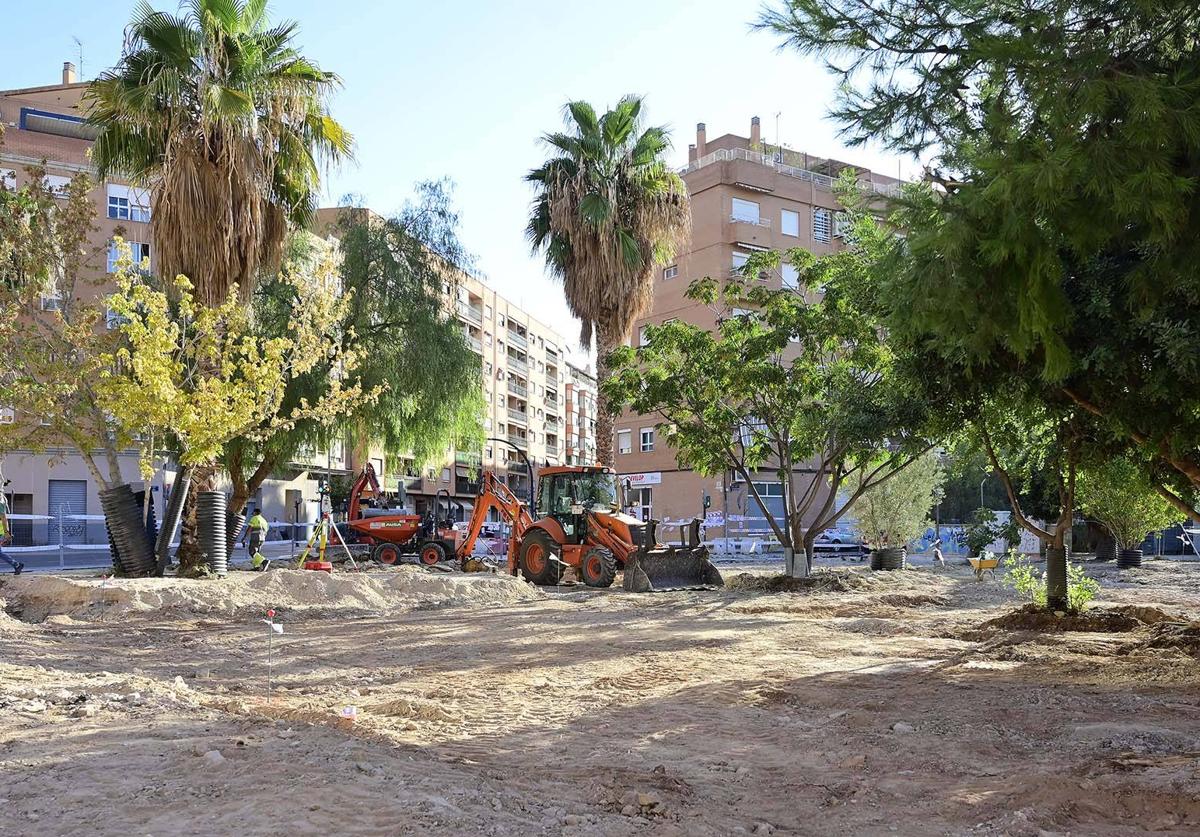 Obras en la plaza de Favara.