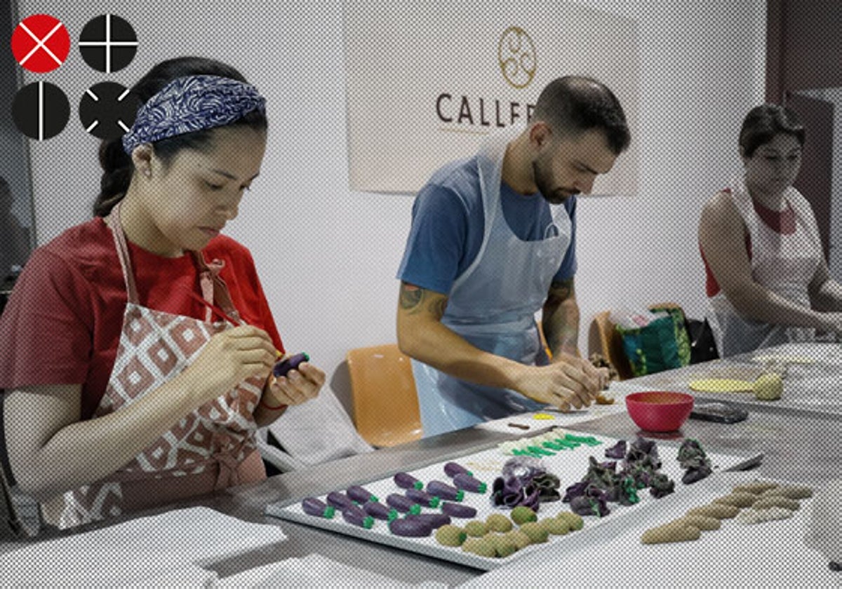 La tradición del mazapán se forja en las aulas: los futuros maestros confiteros se preparan para la Mocadorà