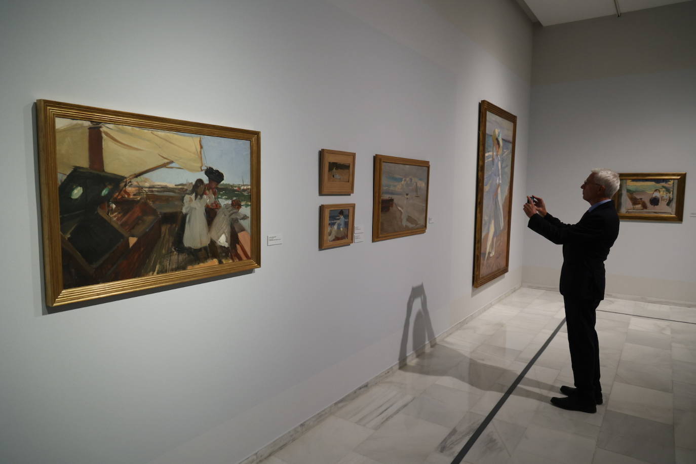 Fotos de la exposición &#039;En el mar de Sorolla con Manuel Vicent&#039;