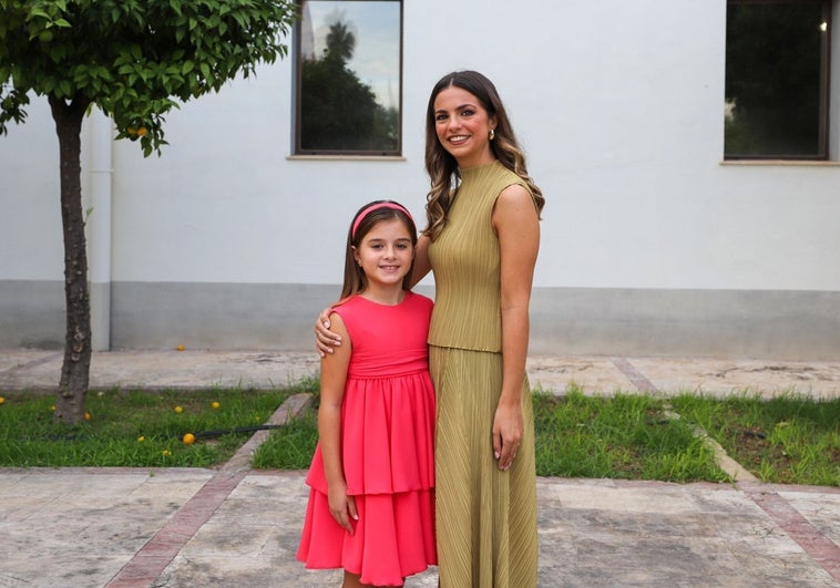 Ainhoa Gómez, candidata infantil, y Claudia Ausina.