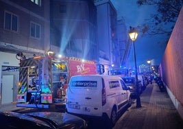 Imagen del incendio en la Avenida Francia causado por un patinete eléctrico.