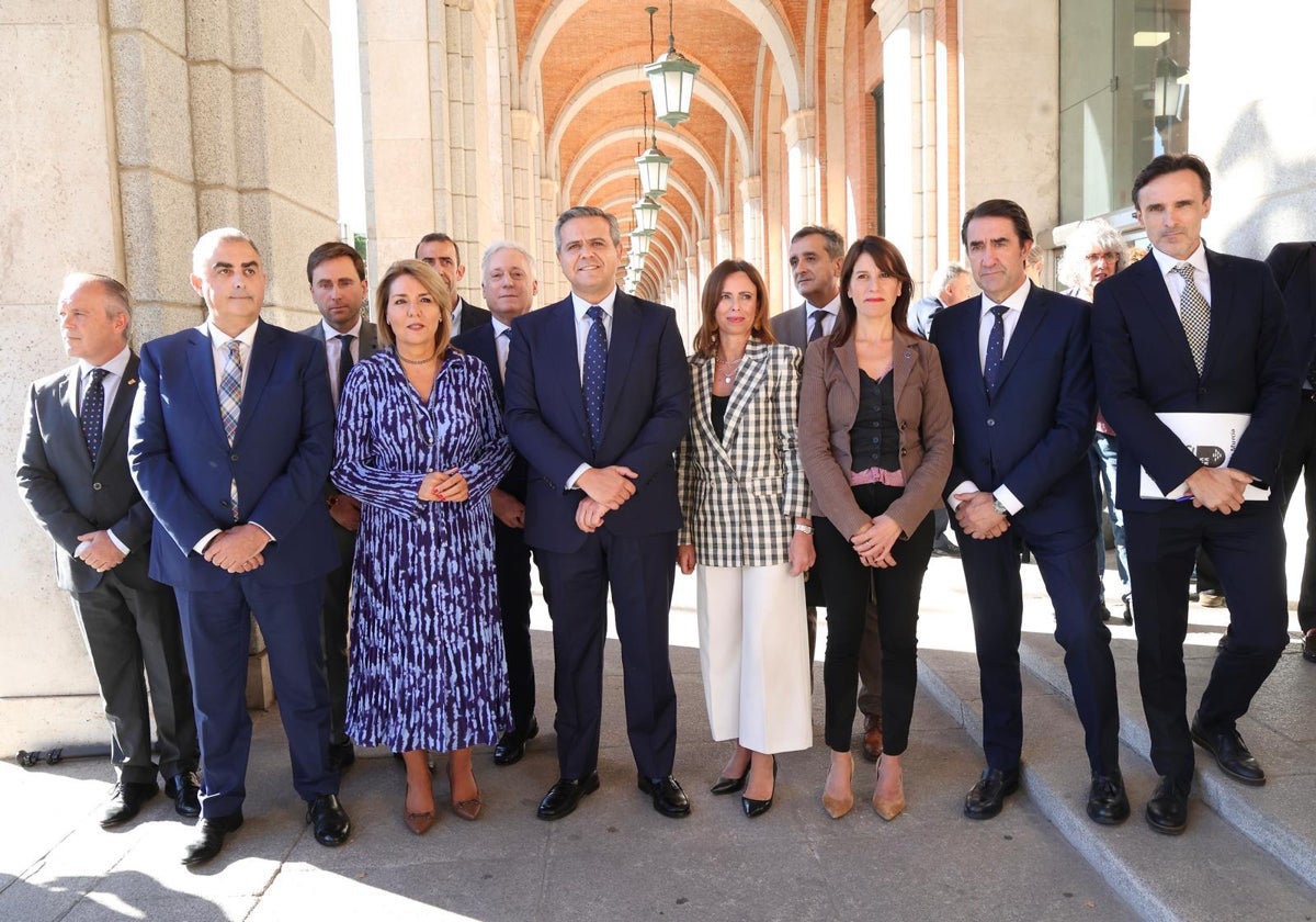 Camarero acusa al Gobierno de «engordar la caja de Cataluña con los fondos de vivienda de las autonomías»