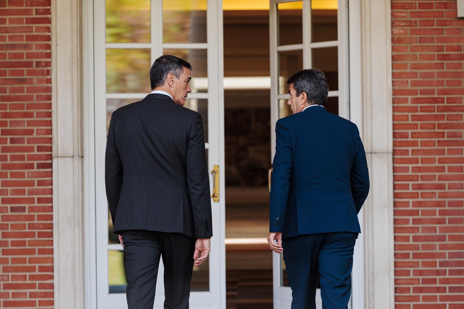 Fotos de la reunión de Mazón y Sánchez en Moncloa