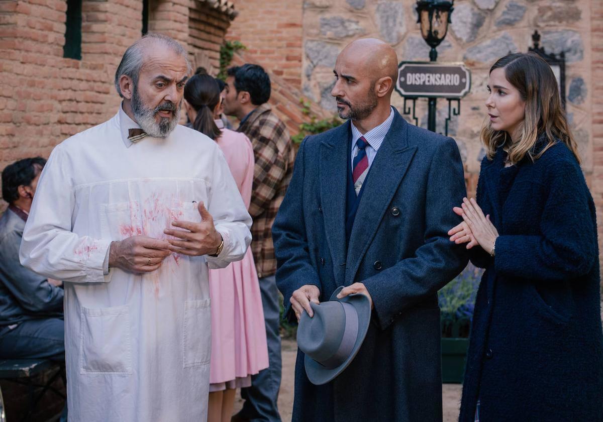 Escena de 'Sueños de libertad', con Alain Hernández y Natalia Sánchez, a la derecha