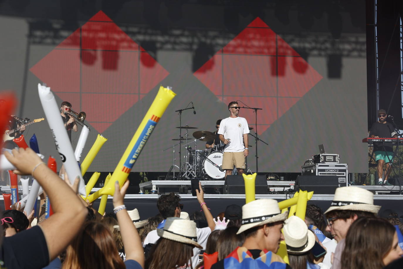 El festival &#039;Som de la terreta&#039; pone a bailar a la Ciudad de las Artes