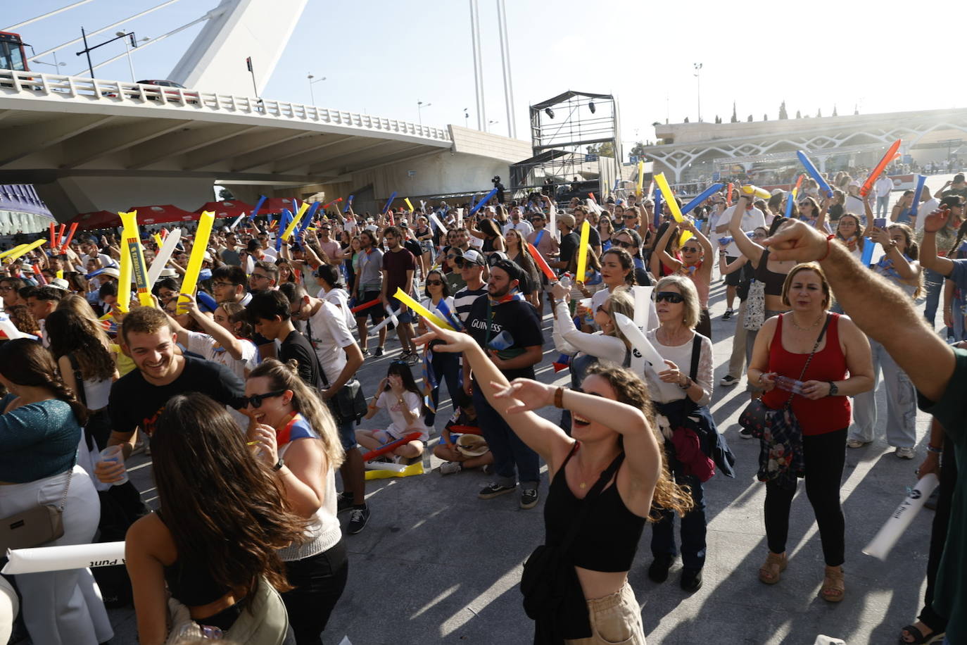 El festival &#039;Som de la terreta&#039; pone a bailar a la Ciudad de las Artes