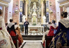 Las candidatas a fallera mayor de Valencia 2025, ante la Virgen de los Desamparados