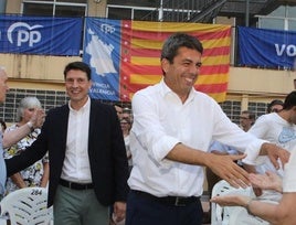 El portavz del PP de Xàtiva y el presidente de la Generalitat, en un acto en la capital de la Costera.