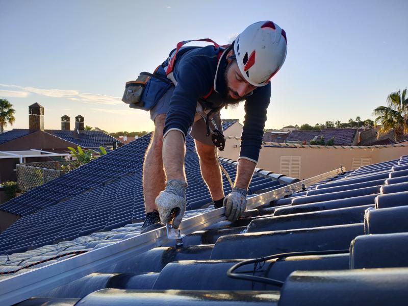 Ontinyent ahorrará 5.365 euros anuales al integrarse en la Comunidad Energética Local