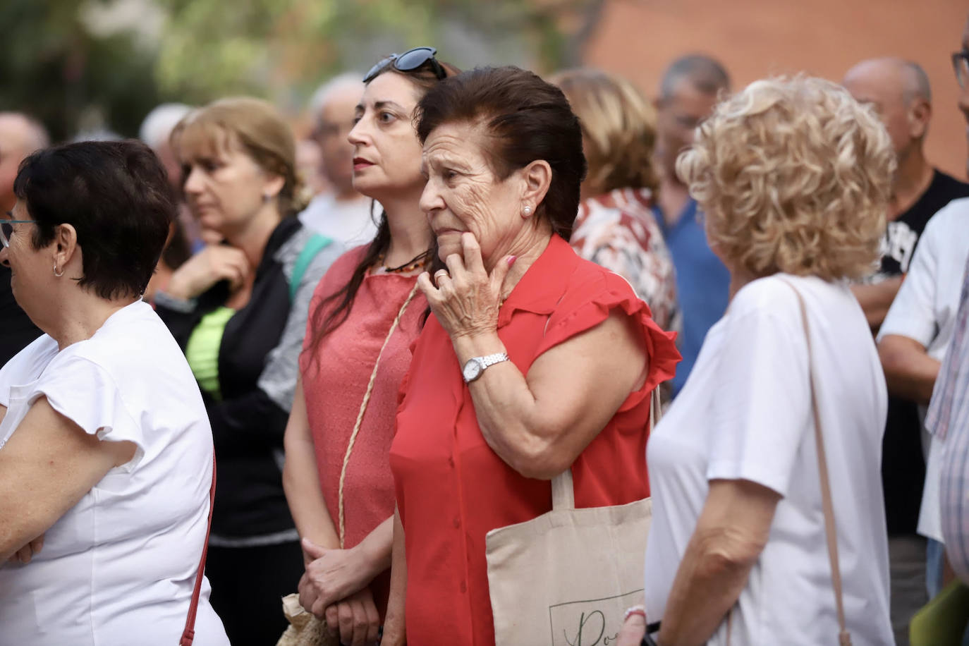 La Malvarrosa se manifiesta contra la droga y por un plan para las Casitas Rosas